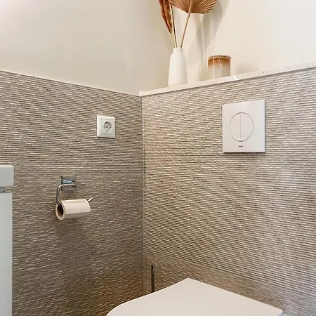 Σπίτι διακοπών In With Sauna Wieringerwerf